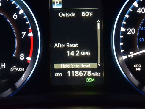 Used 2017 Toyota Highlander XLE w/ Protection Package #3 image 28