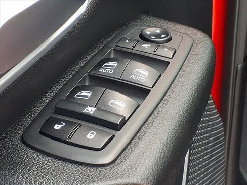 Used 2021 RAM 1500 Big Horn image 13