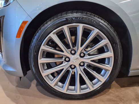 Used 2023 Cadillac CT5 Luxury AWD/4WD image 9