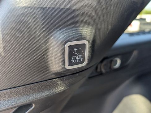 Used 2023 Jeep Grand Cherokee Altitude image 13