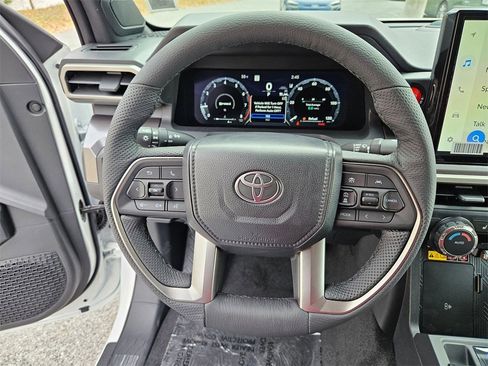 New 2025 Toyota Tacoma TRD Off-Road image 10