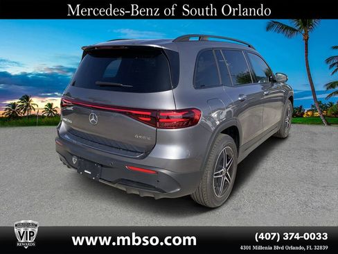 Used 2024 Mercedes-Benz EQB 300 4MATIC image 17
