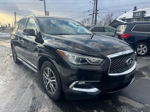 Used 2019 INFINITI QX60 Luxe image 2