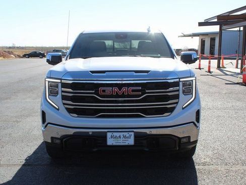 Used 2023 GMC Sierra 1500 SLT image 11