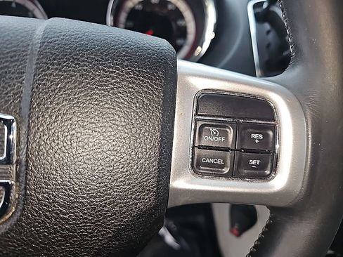 Used 2016 Dodge Grand Caravan American Value Package w/ UConnect Hands-Free Group FWD image 16
