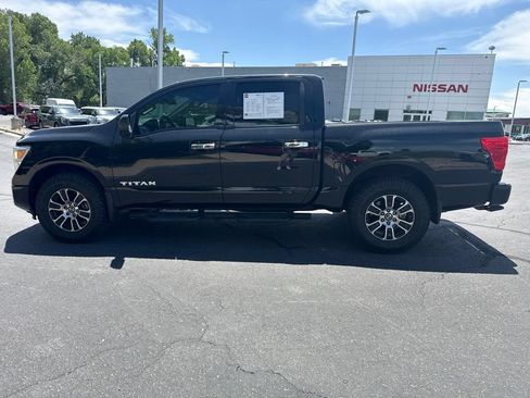 Used 2021 Nissan Titan SV w/ SV Convenience Package AWD/4WD image 6