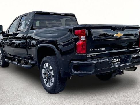Used 2024 Chevrolet Silverado 2500 Custom w/ Custom Value Package AWD/4WD image 15