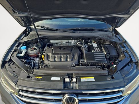 Certified 2022 Volkswagen Tiguan SE image 26