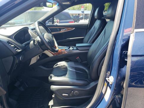 Used 2018 Lincoln MKX Reserve w/ Lincoln MKX Climate Package AWD/4WD image 9