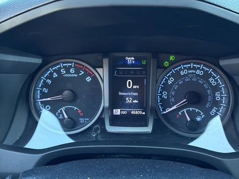 Used 2021 Toyota Tacoma TRD Sport w/ TRD Premium Sport Package image 11