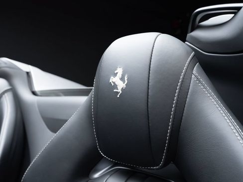 Used 2021 Ferrari 812 GTS RWD image 39