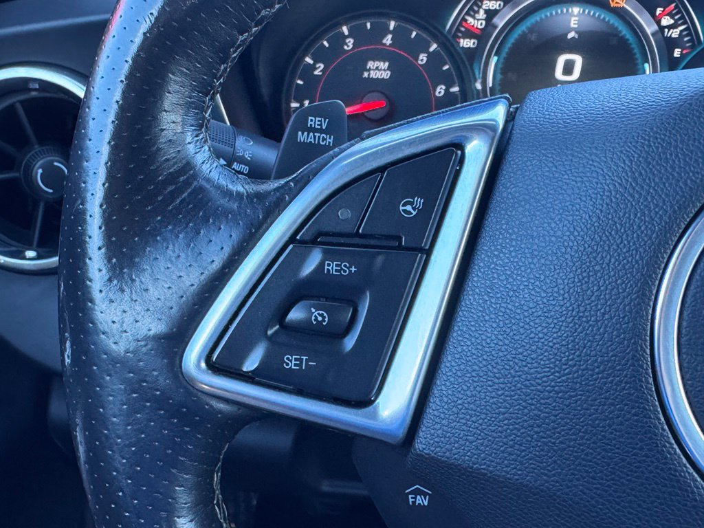 Used 2016 Chevrolet Camaro SS RWD image 9