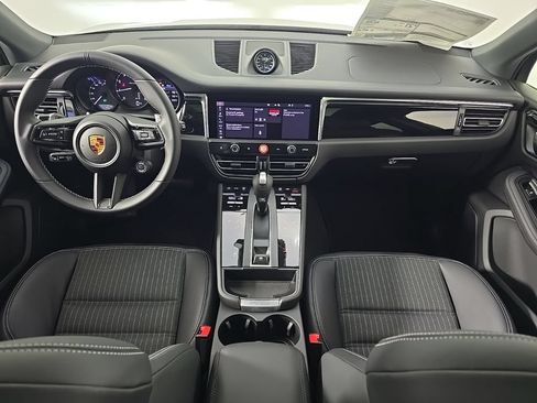 Certified 2026 Porsche Macan Turbo AWD/4WD image 28