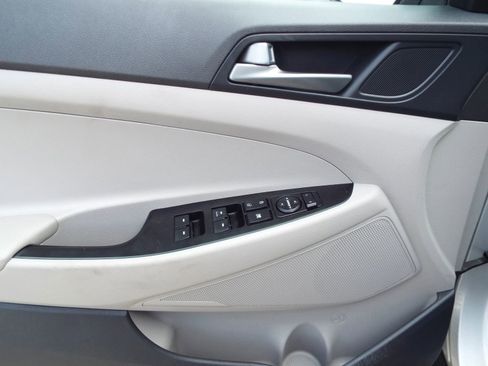 Used 2016 Hyundai Tucson SE image 20