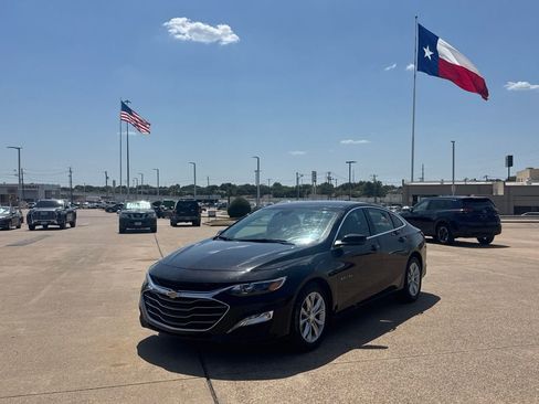 Used 2025 Chevrolet Malibu LT FWD image 8
