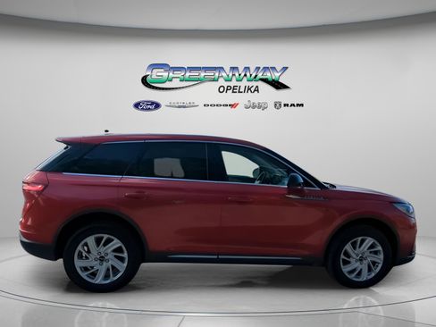 Used 2025 Lincoln Corsair FWD image 30