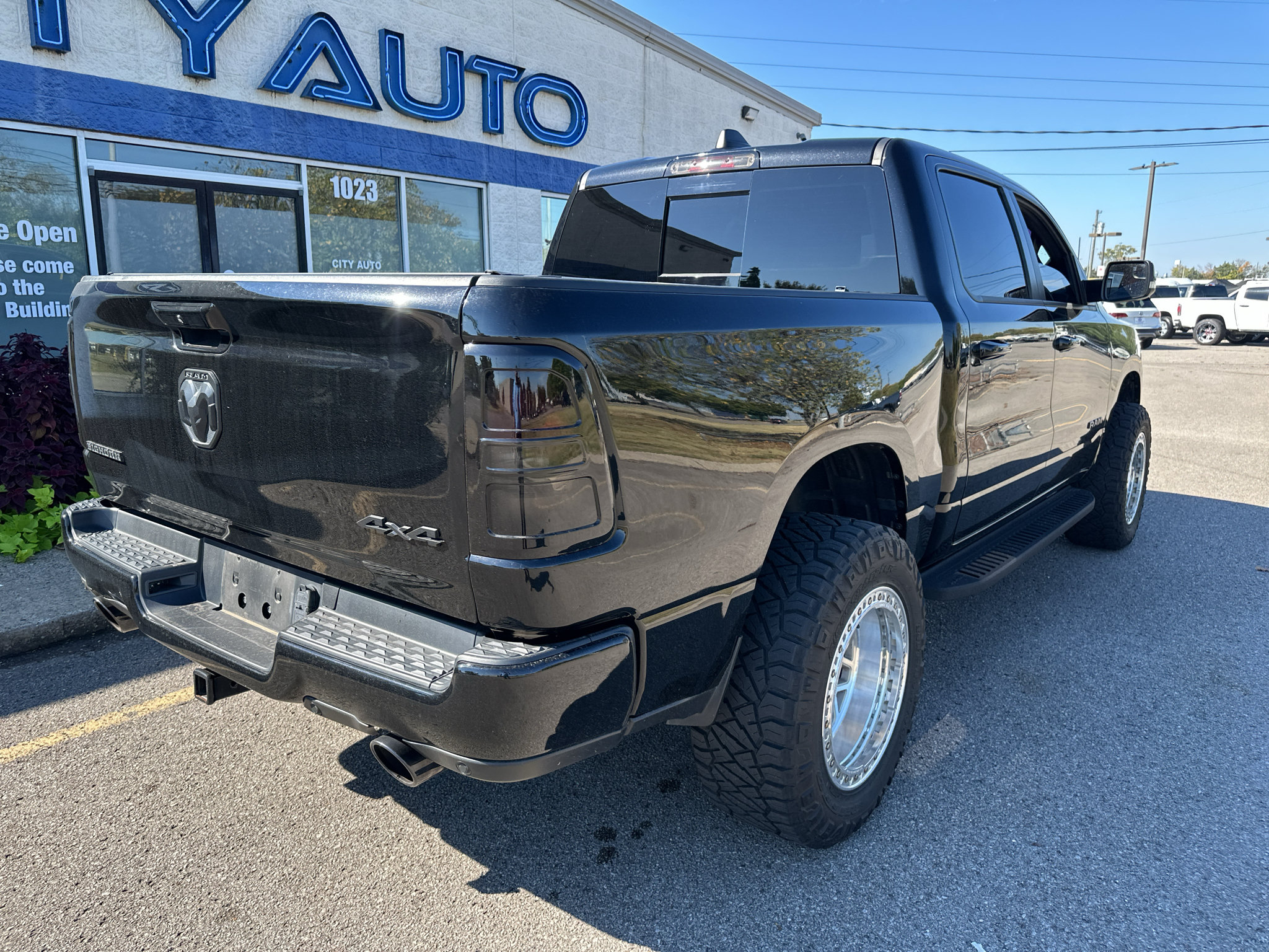 Used 2020 RAM 1500 Big Horn AWD/4WD image 4