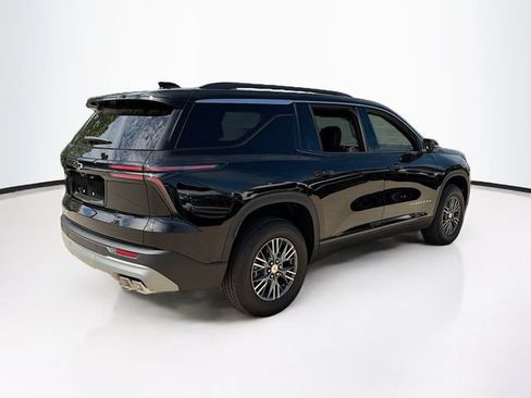 New 2026 Chevrolet Traverse LT w/ Driver Confidence Package AWD/4WD image 6