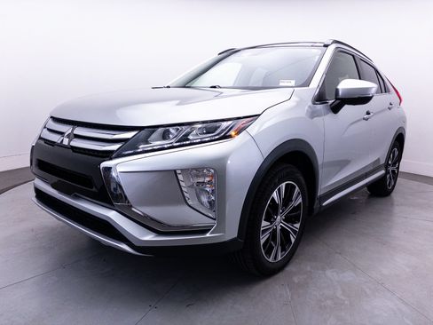 Used 2018 Mitsubishi Eclipse Cross SEL AWD/4WD image 16