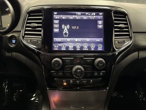 Used 2019 Jeep Grand Cherokee Altitude image 8