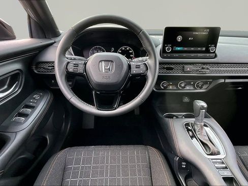 Used 2024 Honda HR-V Sport image 9