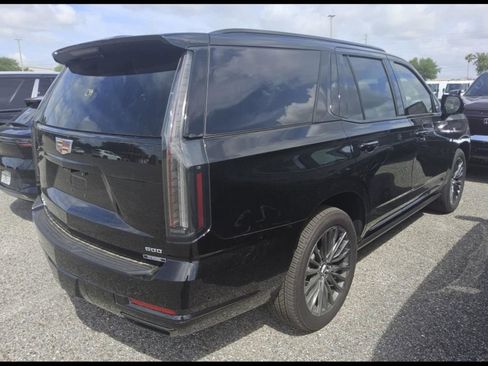 Used 2026 Cadillac Escalade Platinum Sport w/ LPO, Floor Liner Package RWD image 5