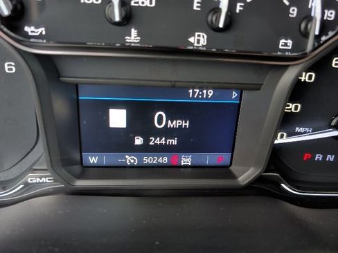 Used 2022 GMC Sierra 1500 SLT w/ SLT Premium Plus Package image 9