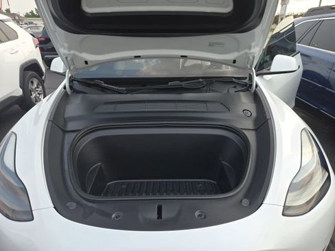 Used 2022 Tesla Model Y Performance AWD/4WD image 26