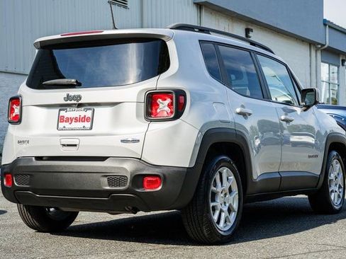 Used 2020 Jeep Renegade Latitude w/ UConnect 8.4 Nav Group image 9