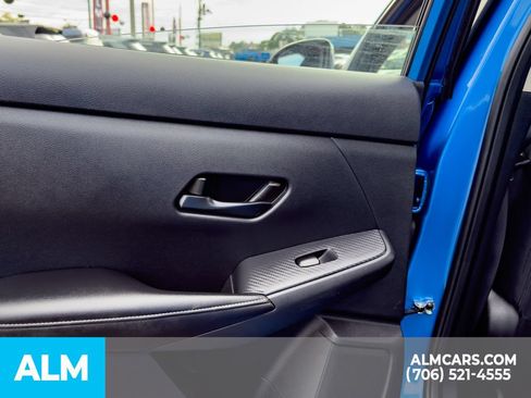 Used 2024 Nissan Sentra SV FWD image 14