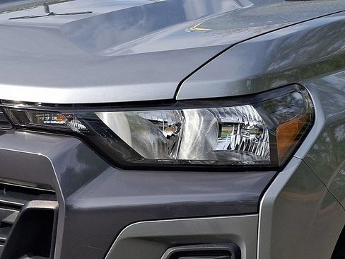 Certified 2024 Chevrolet Colorado LT w/ LT Convenience Package AWD/4WD image 9