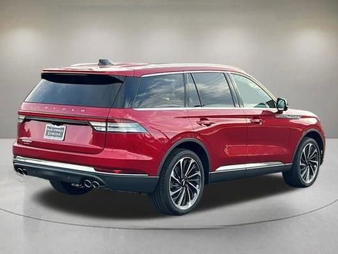 New 2026 Lincoln Aviator Reserve w/ Illumination Package image 4