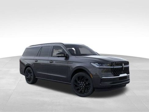 New 2025 Lincoln Navigator L Reserve w/ Jet Appearance Package image 36