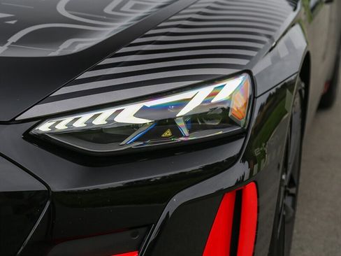 Used 2023 Audi RS e-tron GT image 14