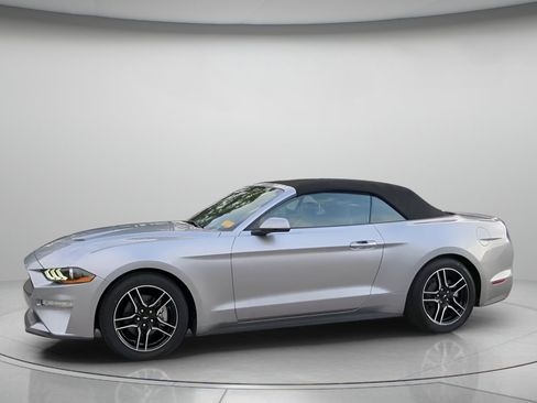 Certified 2020 Ford Mustang Premium RWD image 15