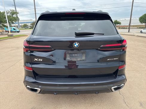Used 2025 BMW X5 xDrive40i w/ M Sport Package image 6