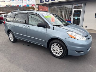 Used 2010 Toyota Sienna LE