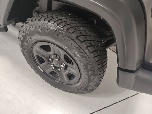 Used 2020 Jeep Wrangler Unlimited Sport image 14