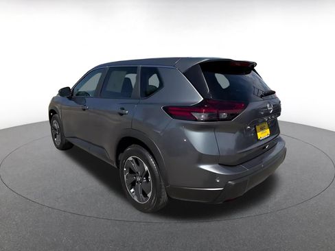 Used 2025 Nissan Rogue SV FWD image 10