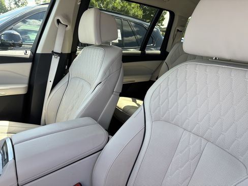 Used 2025 BMW X7 xDrive40i w/ Executive Package AWD/4WD image 34
