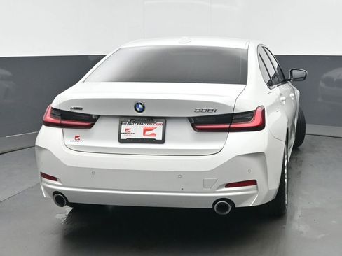Used 2023 BMW 330i xDrive Sedan w/ Driving Assistance Package AWD/4WD image 4
