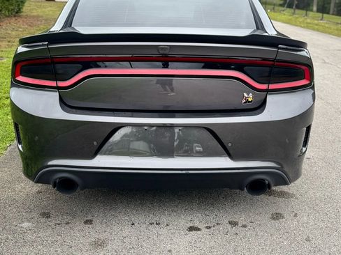 Used 2019 Dodge Charger Scat Pack w/ Dynamics Package image 9