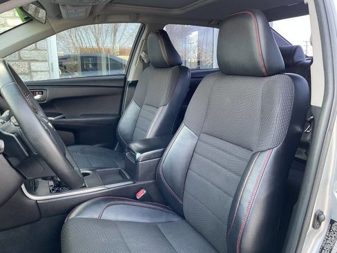 Used 2017 Toyota Camry SE image 15