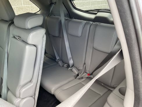 Used 2015 Toyota Highlander XLE AWD/4WD image 36