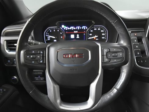 Used 2021 GMC Yukon XL SLT w/ SLT Luxury Plus Package RWD image 19