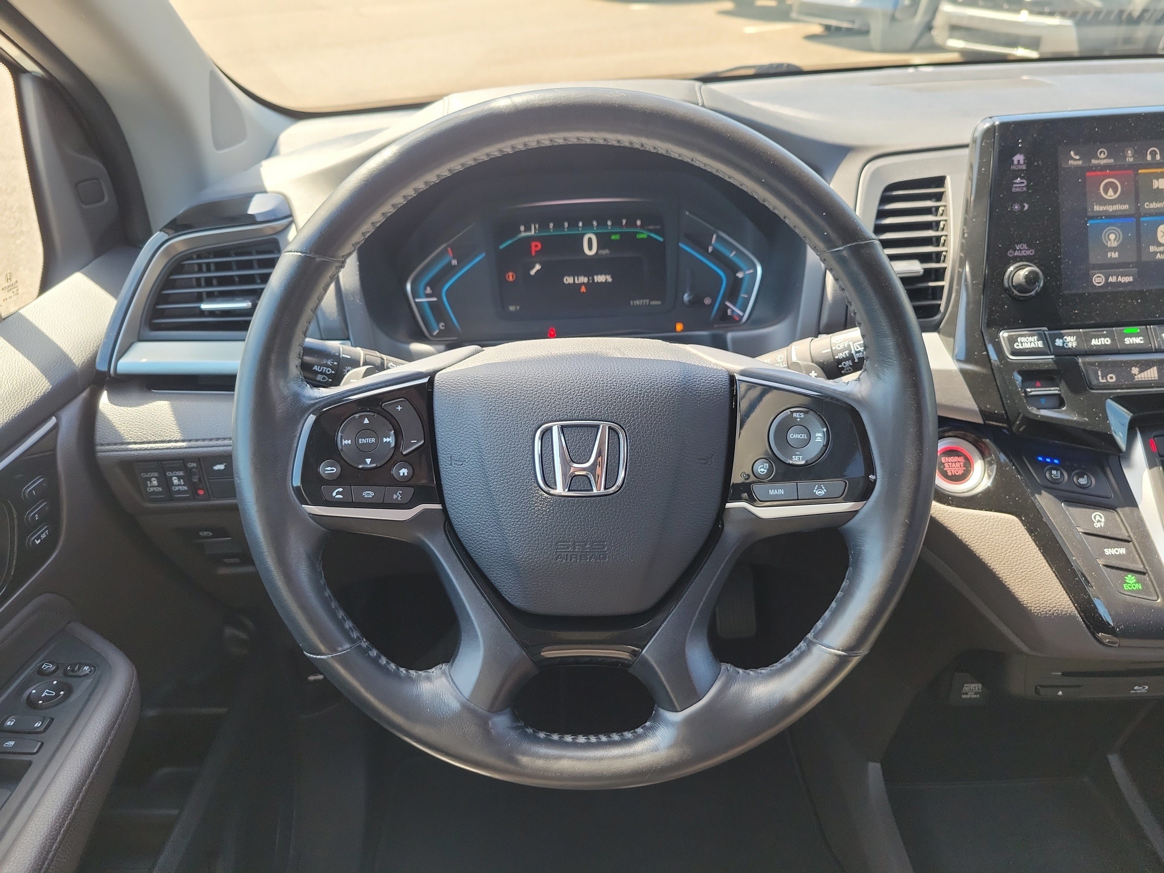 Used 2018 Honda Odyssey Elite image 13