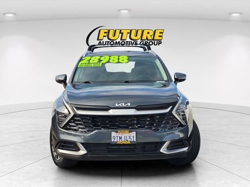 Used 2024 Kia Sportage EX AWD/4WD image 2