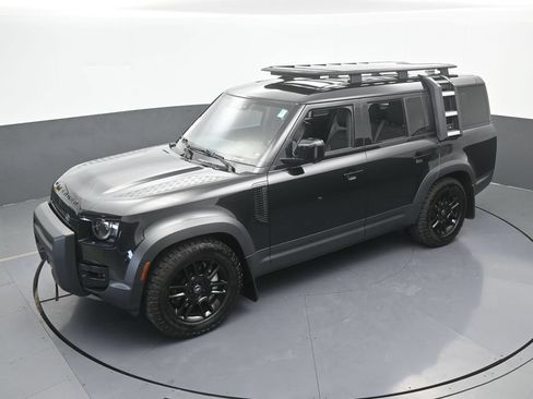 Used 2023 Land Rover Defender 130 SE AWD/4WD image 53