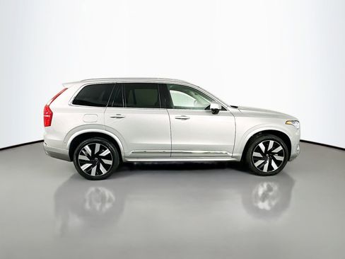 Used 2023 Volvo XC90 T8 Ultimate AWD/4WD image 8