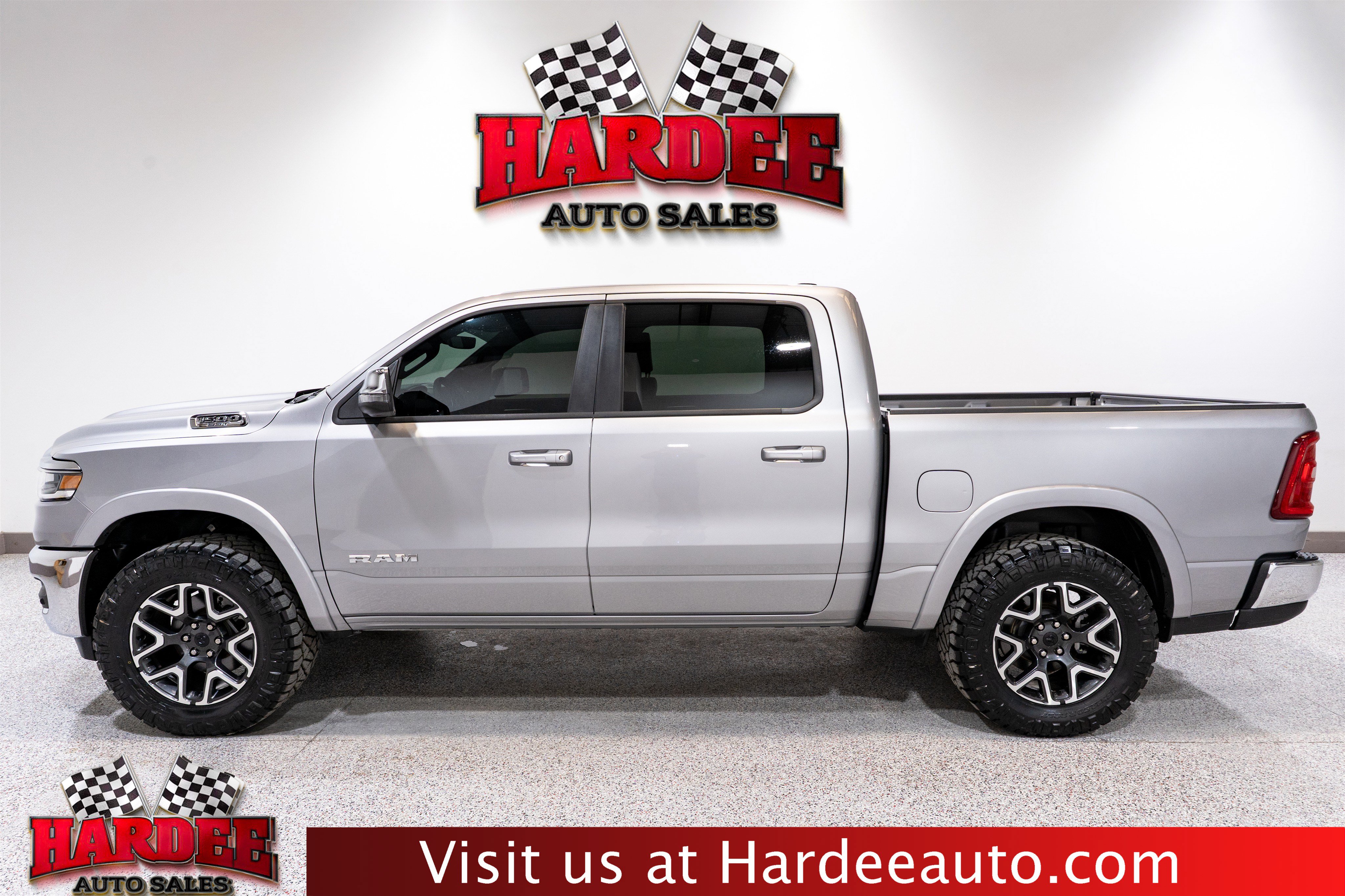 Used 2025 RAM 1500 Laramie AWD/4WD 360° Tour